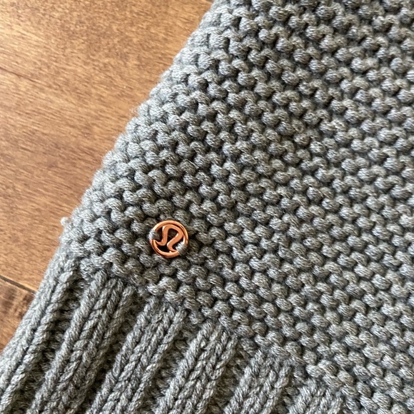 Lululemon Sweater - Picture 3 of 4